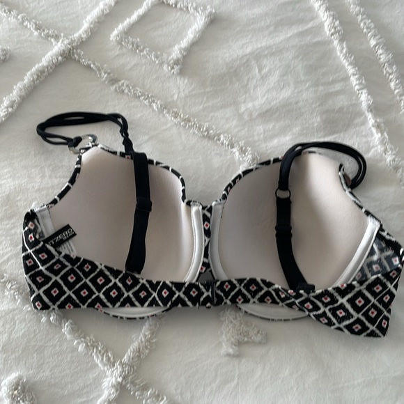 Point Zero Bikini - Picture 7 of 8